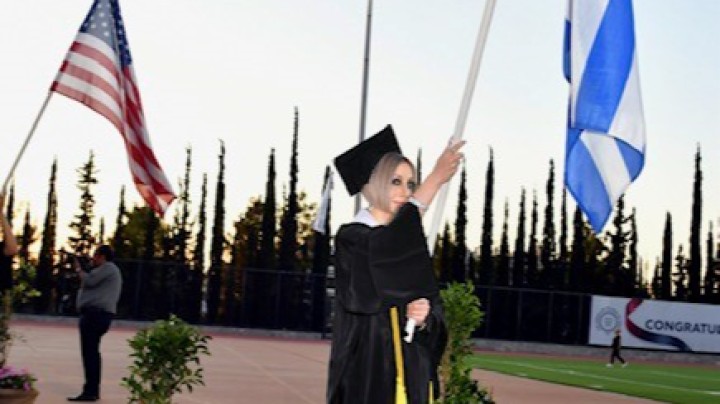 Ροδίτικη αριστεία στο Deree: Σάρωσε τα βραβεία και αποφοίτησε με 3.99/4.00 η Άννα-Μαρία Πανηγύρη